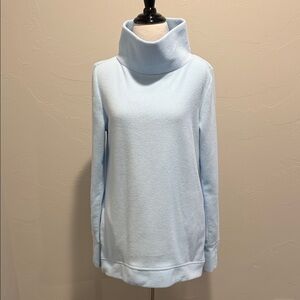 EUC, ladies light blue fleece tunic.
